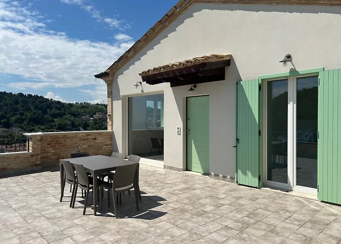 公寓 Colle Dei Pini *